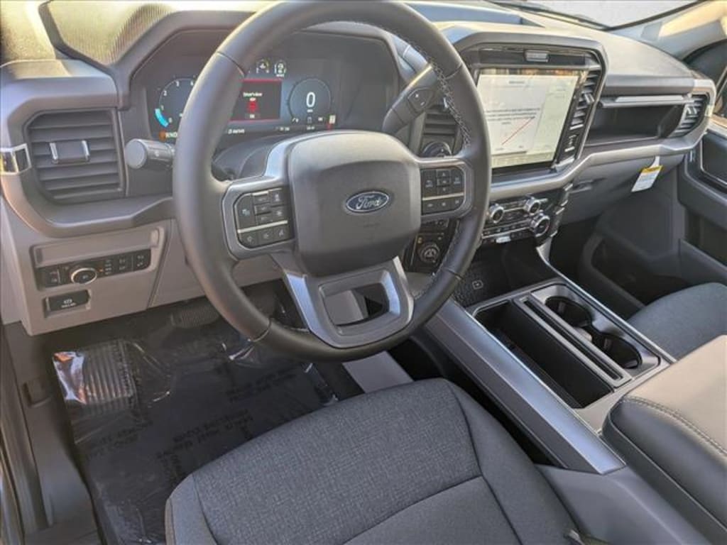 New 2025 Ford F-150 XLT Truck SuperCrew Cab