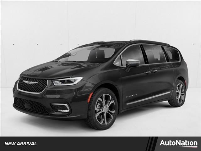 2021 Chrysler Pacifica Pinnacle's photo
