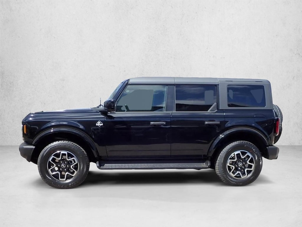 New 2026 Ford Bronco Outer Banks SUV