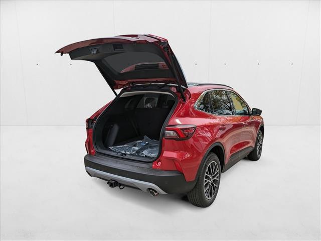 2024 Ford Escape photo 2