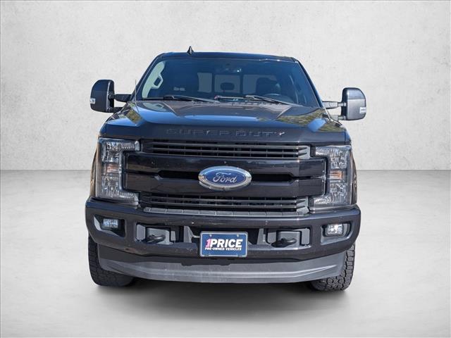 2019 Ford F-250 Lariat photo 2