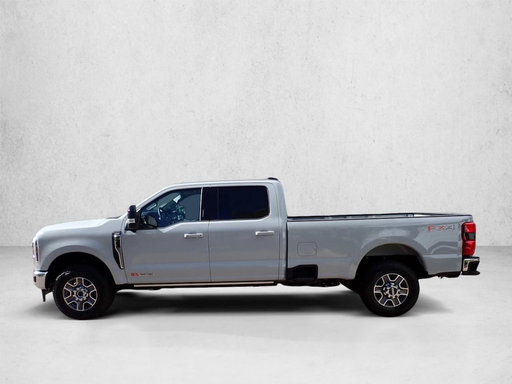 New 2026 Ford F-350 LARIAT Truck Crew Cab