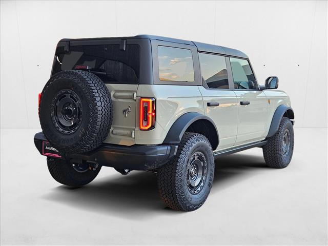 2025 Ford Bronco Badlands photo 2