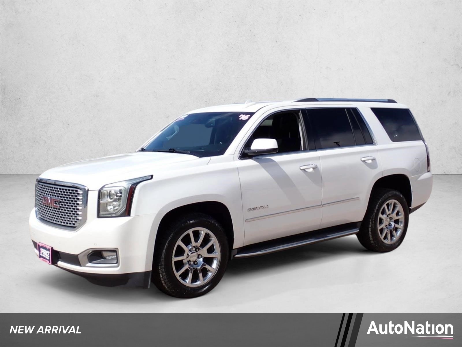 2016 GMC Yukon 4WD Denali's photo