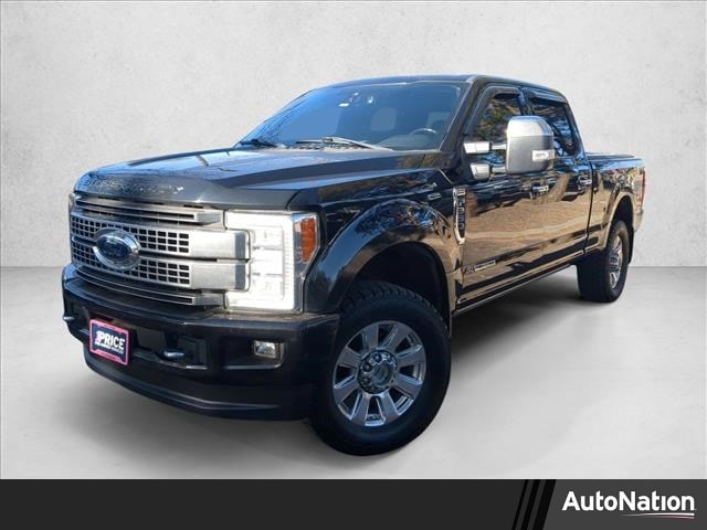 2018 Ford F-350 Super Duty Platinum's photo