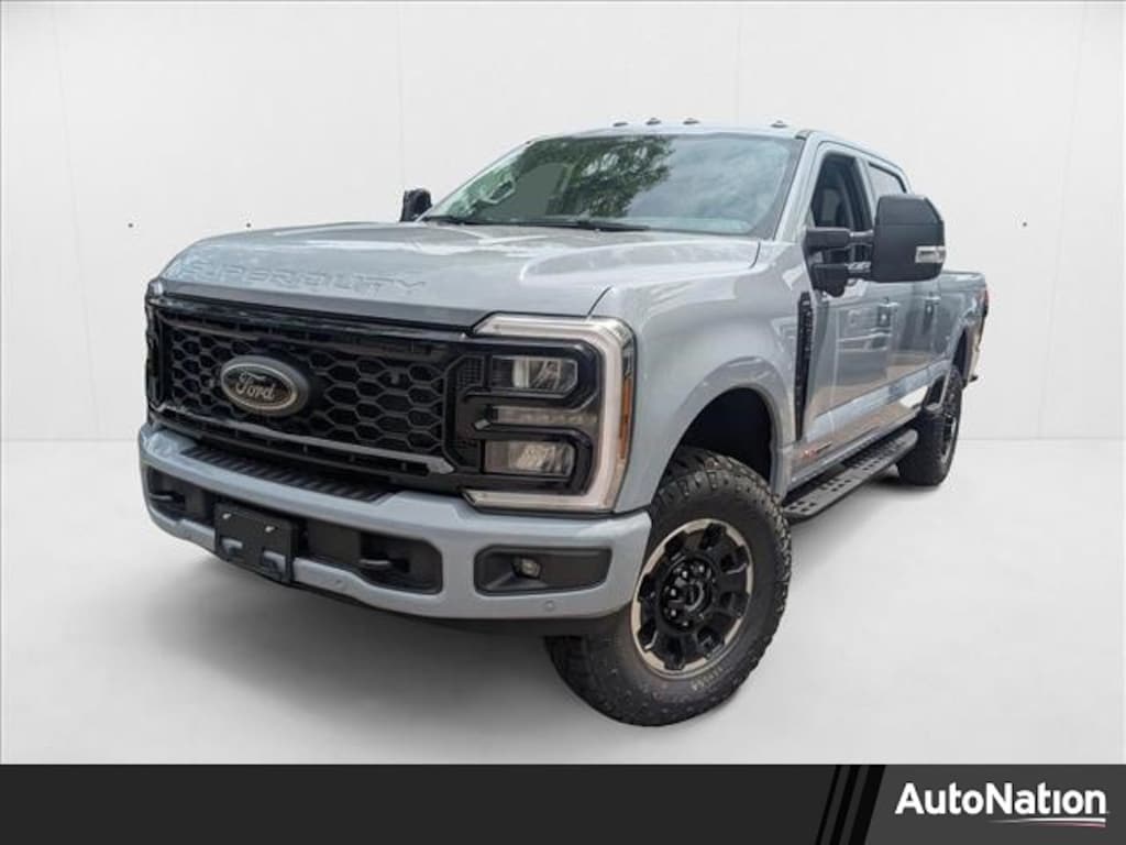 New 2025 Ford F-250 LARIAT Truck Crew Cab