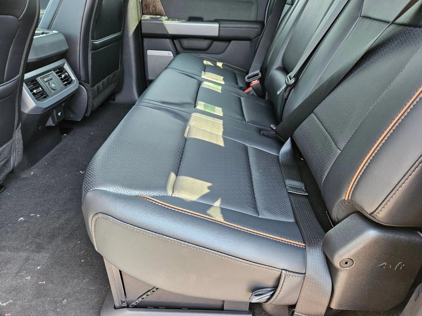 2025 Ford F-250 Super Duty Lariat - Photo 16