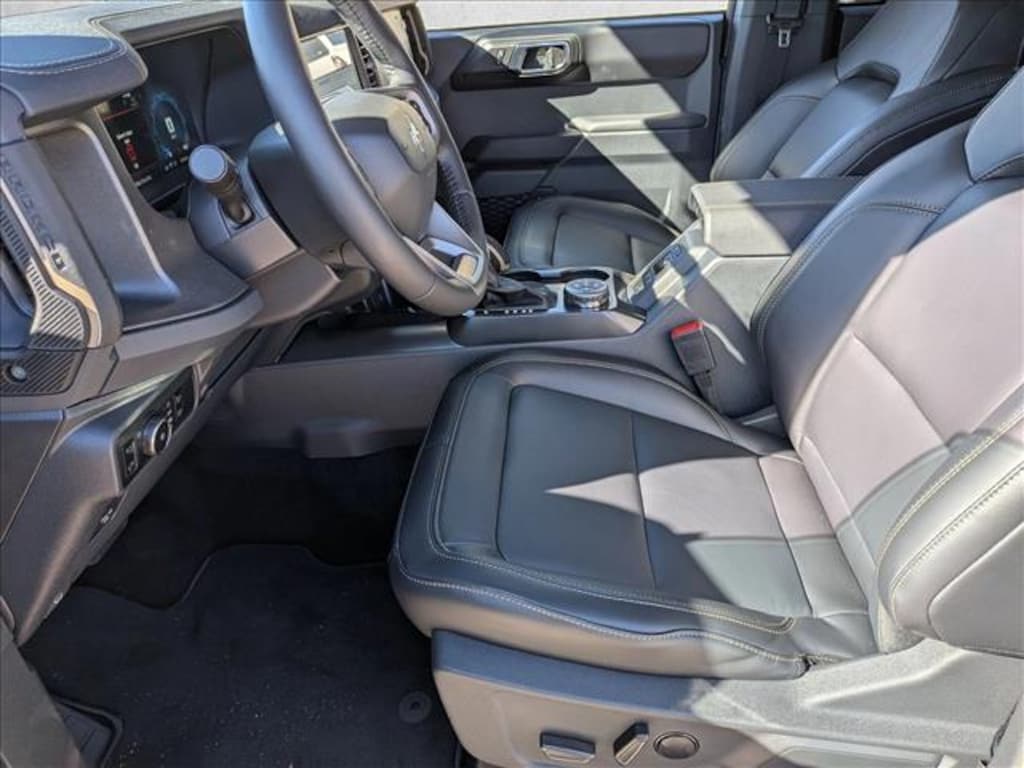 New 2025 Ford Bronco Badlands SUV