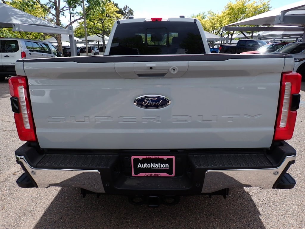 New 2026 Ford F-350 LARIAT Truck Crew Cab