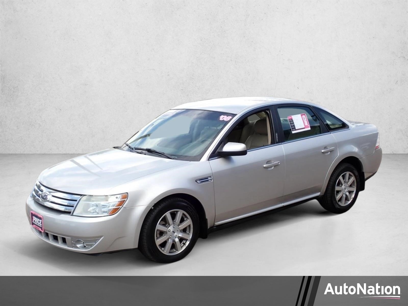 2008 Ford Taurus SEL's photo