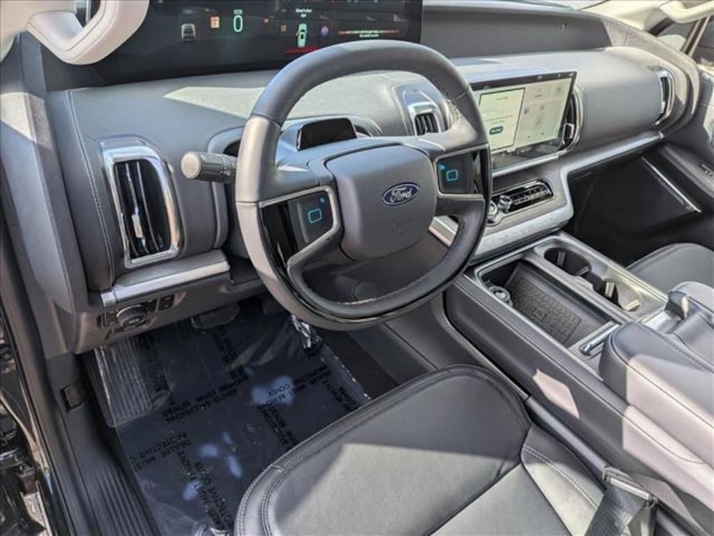 New 2025 Ford Expedition Platinum SUV