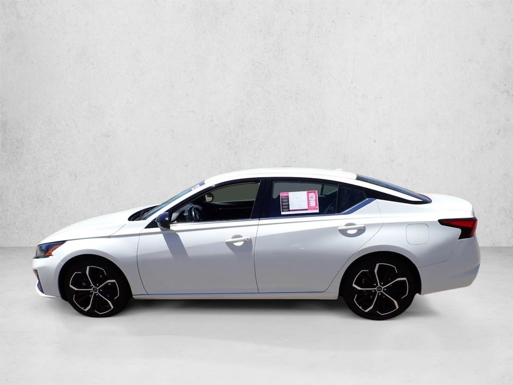 Used 2023 Nissan Altima 2.5 SR Sedan
