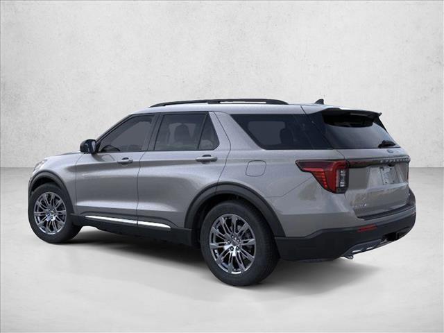 2025 Ford Explorer photo 3