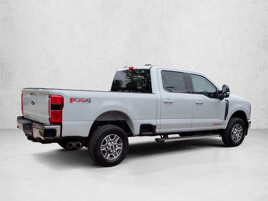 New 2026 Ford F-350 LARIAT Truck Crew Cab