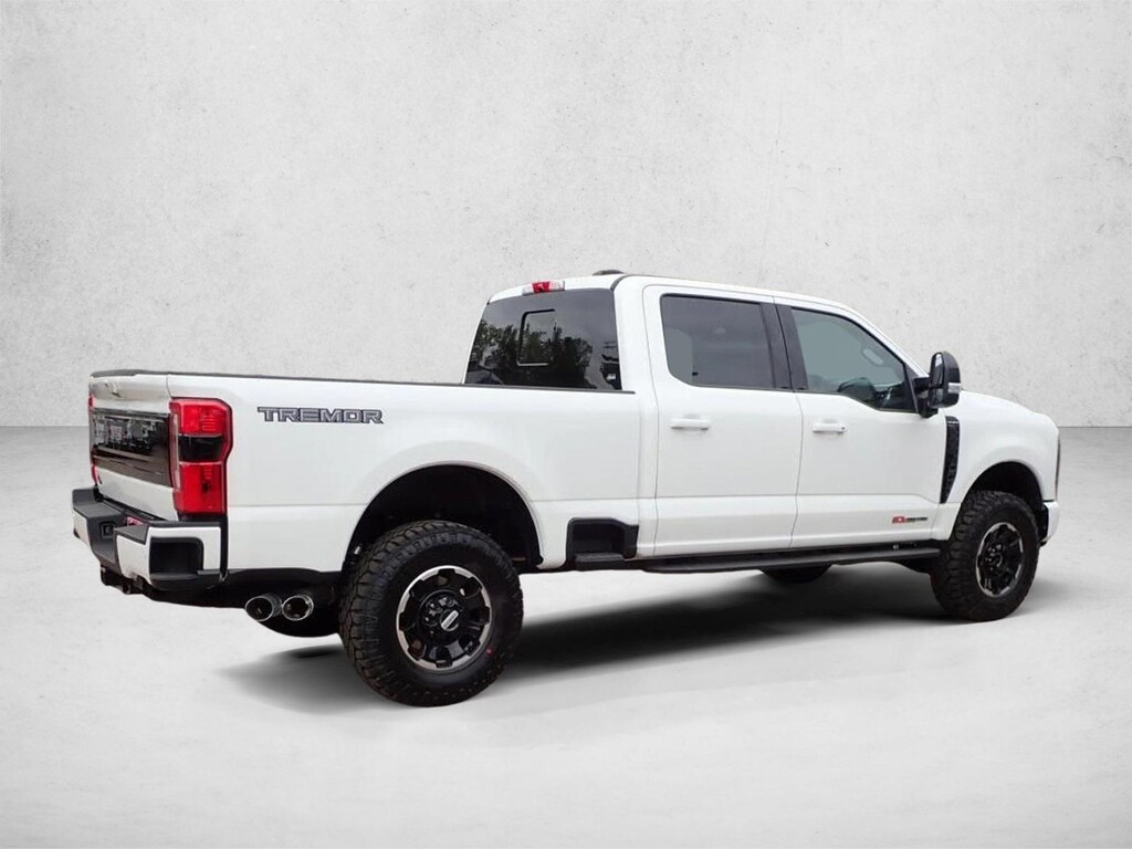 New 2026 Ford F-250 Platinum Truck Crew Cab