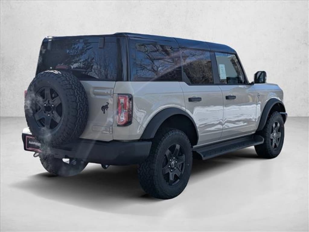 New 2025 Ford Bronco Outer Banks SUV