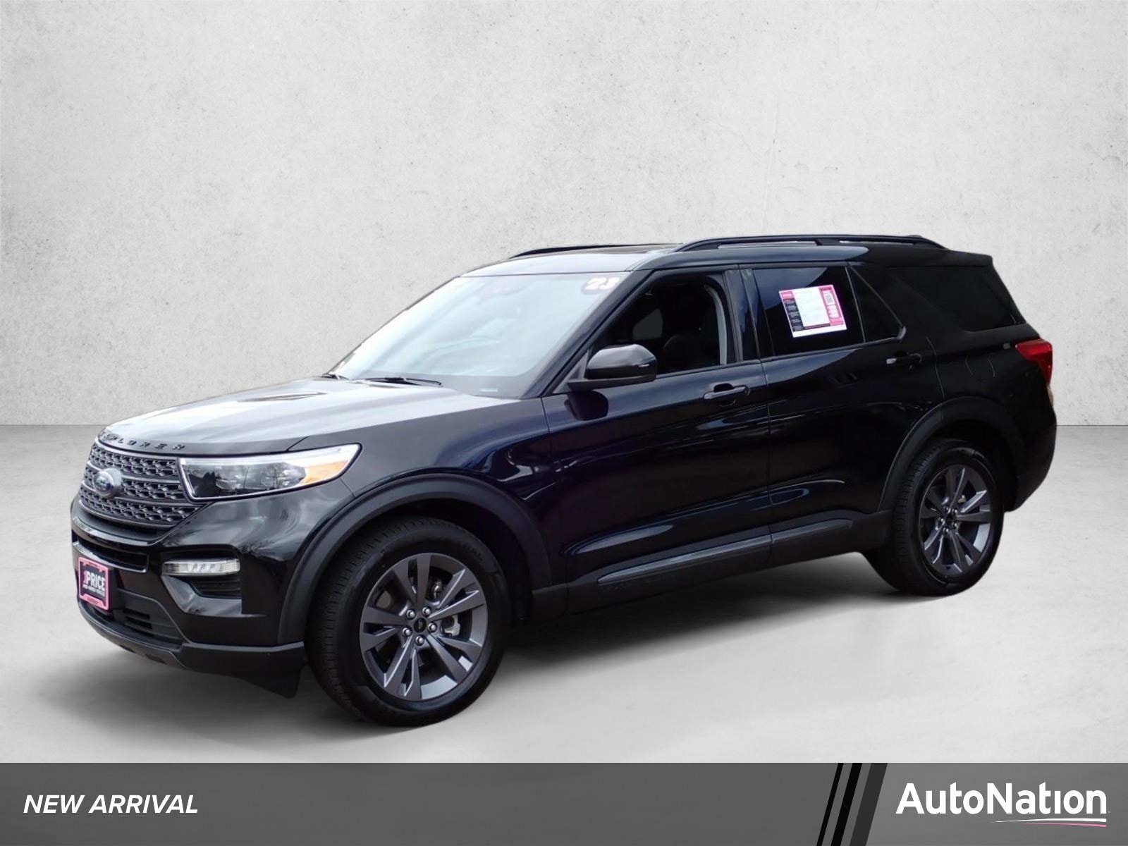 2023 Ford Explorer XLT 4WD's photo