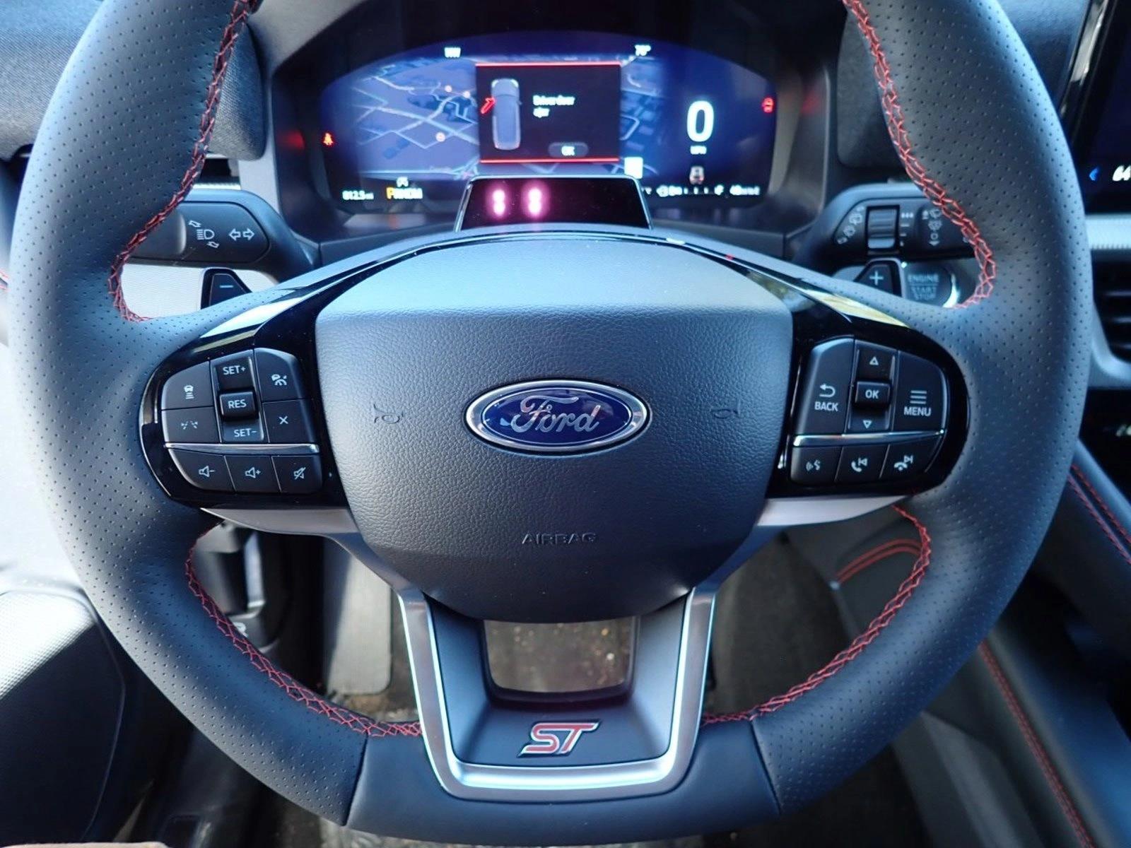 2026 Ford Explorer ST - Photo 16