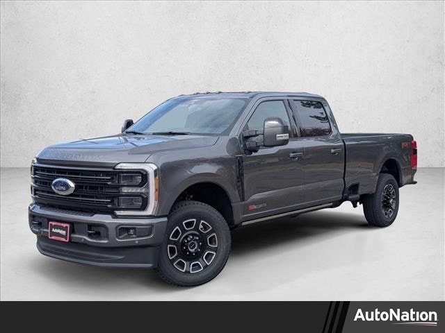 2026 Ford F-350 Super Duty Platinum's photo