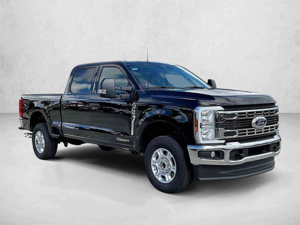 New 2026 Ford F-350 XLT Truck Crew Cab