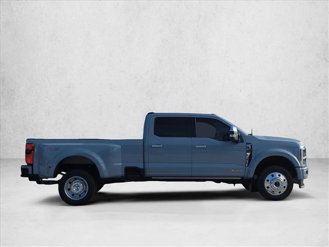 2024 Ford F-450 Platinum photo 4