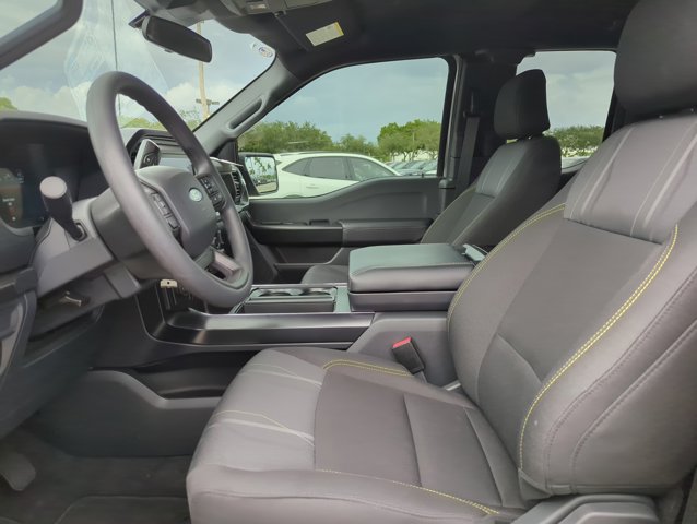 2025 Ford F-150 STX photo 4