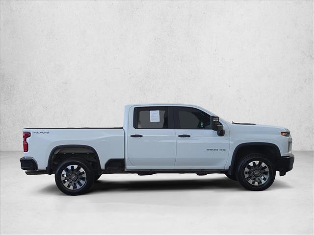 2021 Chevrolet Silverado 2500HD Custom photo 3