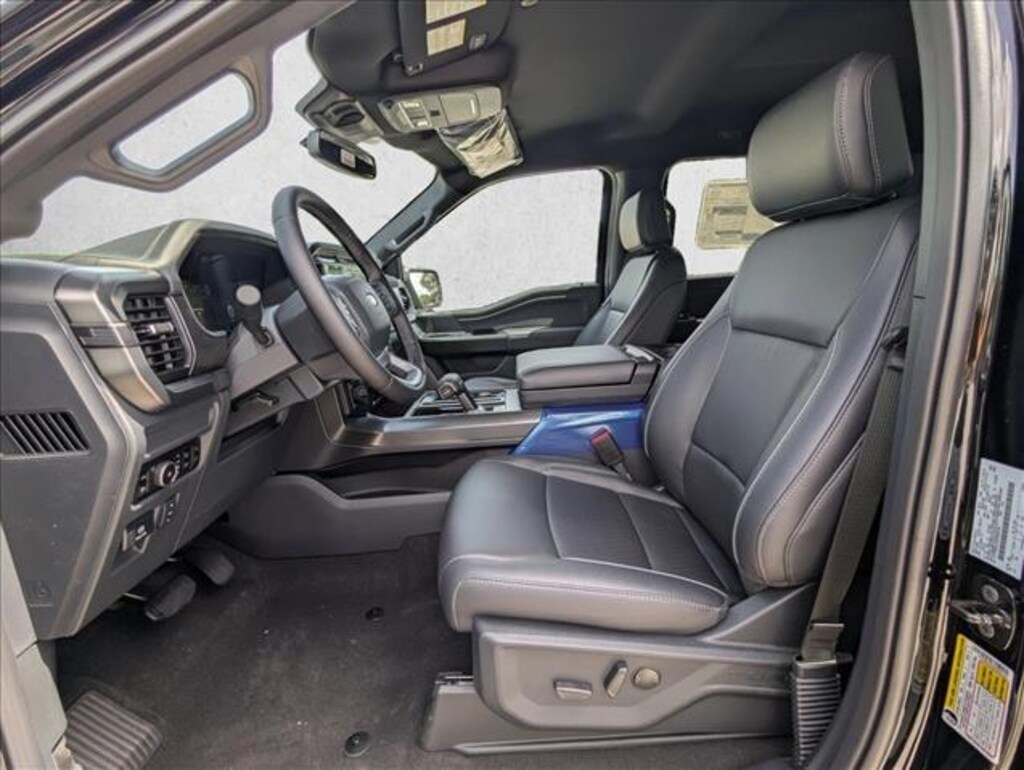 New 2025 Ford F-150 LARIAT Truck SuperCrew Cab