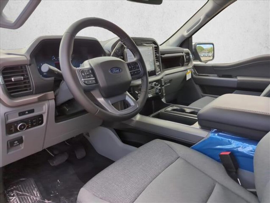 New 2025 Ford F-150 XLT Truck SuperCrew Cab
