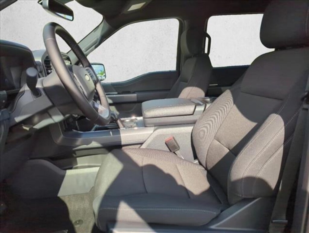 New 2025 Ford F-150 XLT Truck SuperCrew Cab