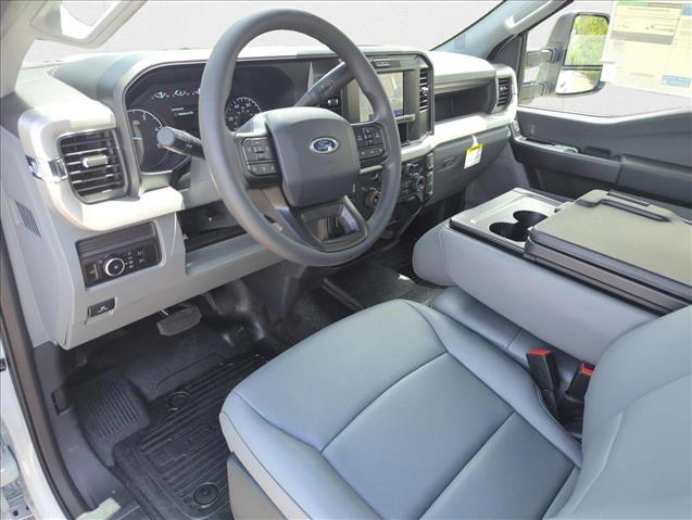 2025 Ford F-250 XL photo 3