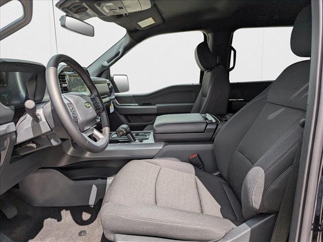 2025 Ford F-150 Lariat photo 4