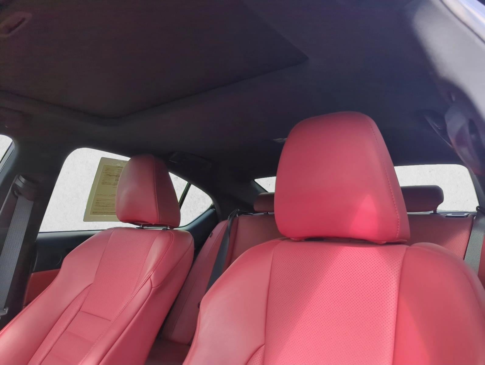 2023 Lexus IS 15