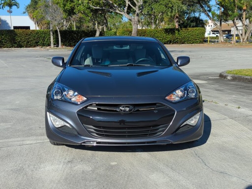 Used 2014 Hyundai Genesis Coupe 2.0T Premium Coupe