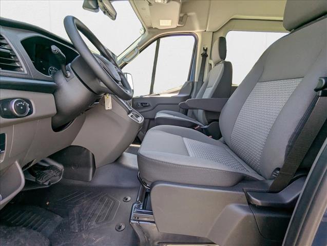 2025 Ford Transit photo 4