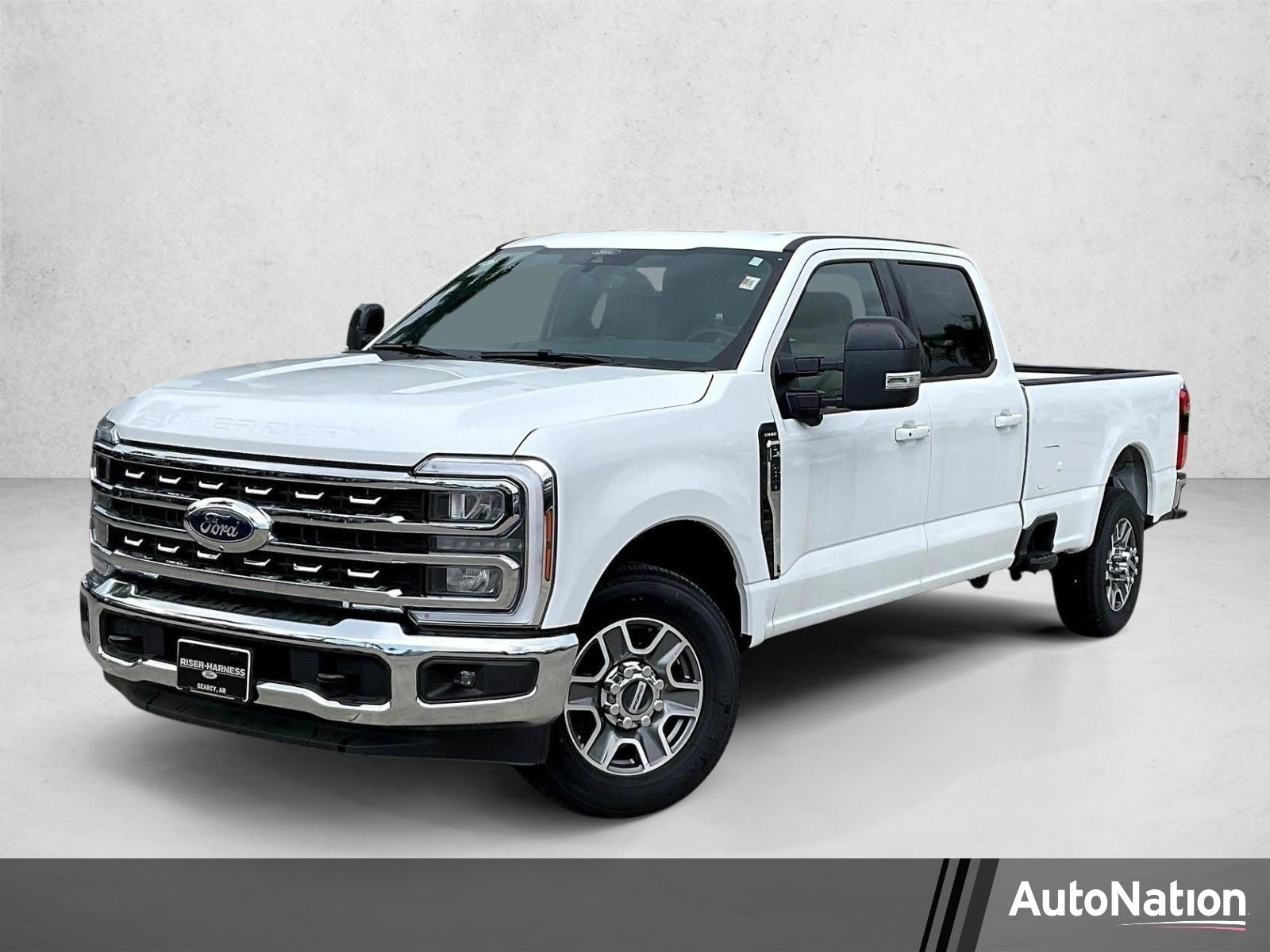 2026 Ford F-350 Super Duty Lariat