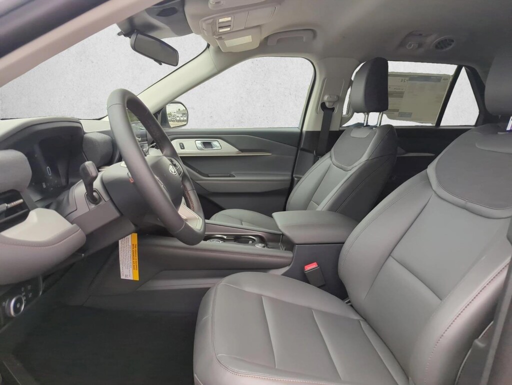 New 2026 Ford Explorer Active w/200A Pkg SUV