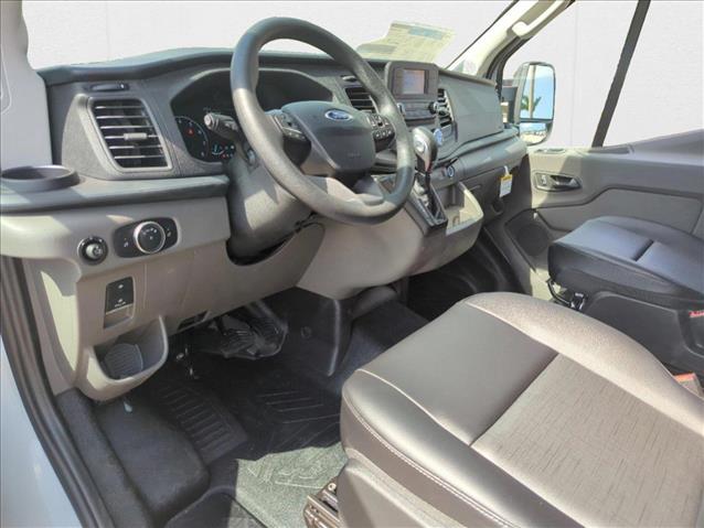 2025 Ford Transit photo 2