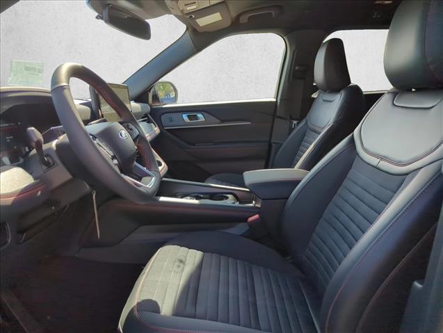 2025 Ford Explorer ST-Line photo 4