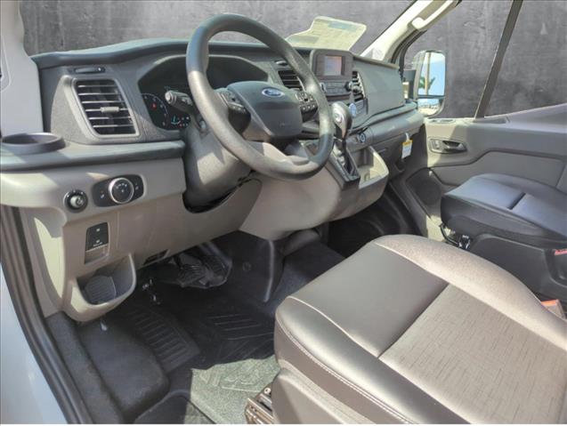 2025 Ford Transit photo 3