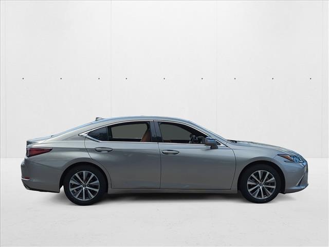 2021 Lexus ES 350 photo 4