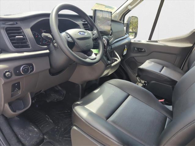 2025 Ford Transit photo 3