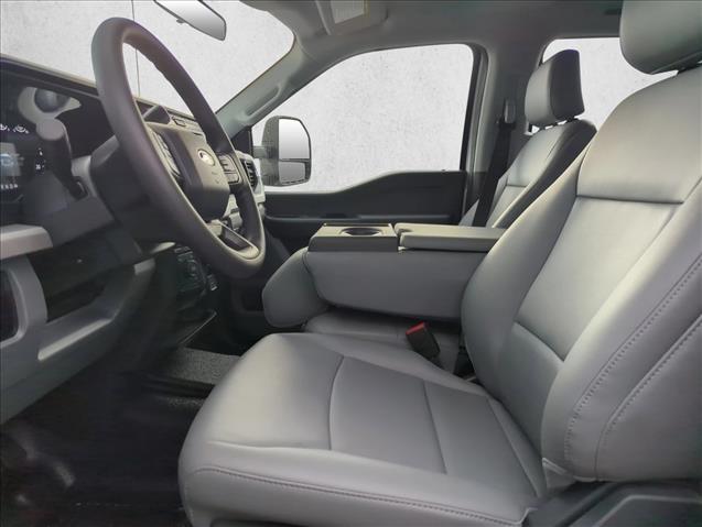 2026 Ford F-350 XL photo 4