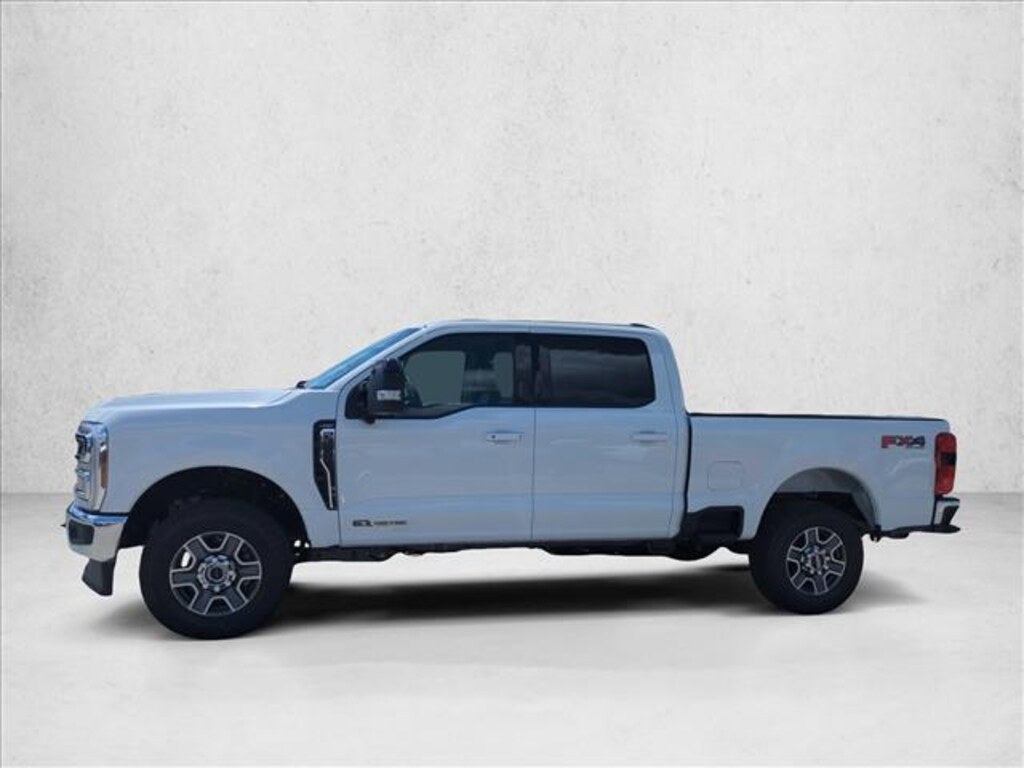 New 2026 Ford F-250 LARIAT Truck Crew Cab