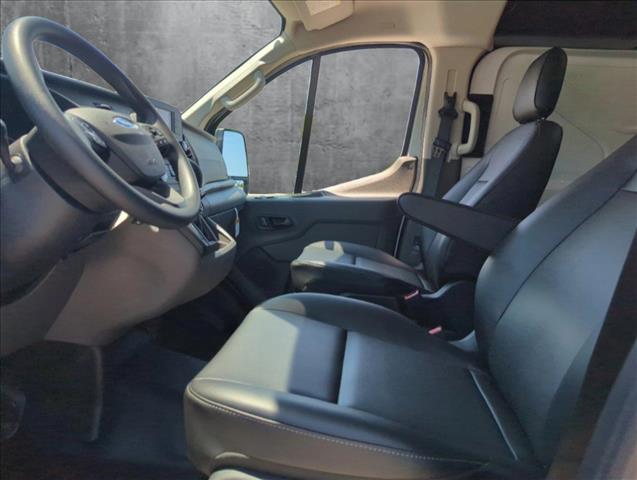 2025 Ford Transit photo 4