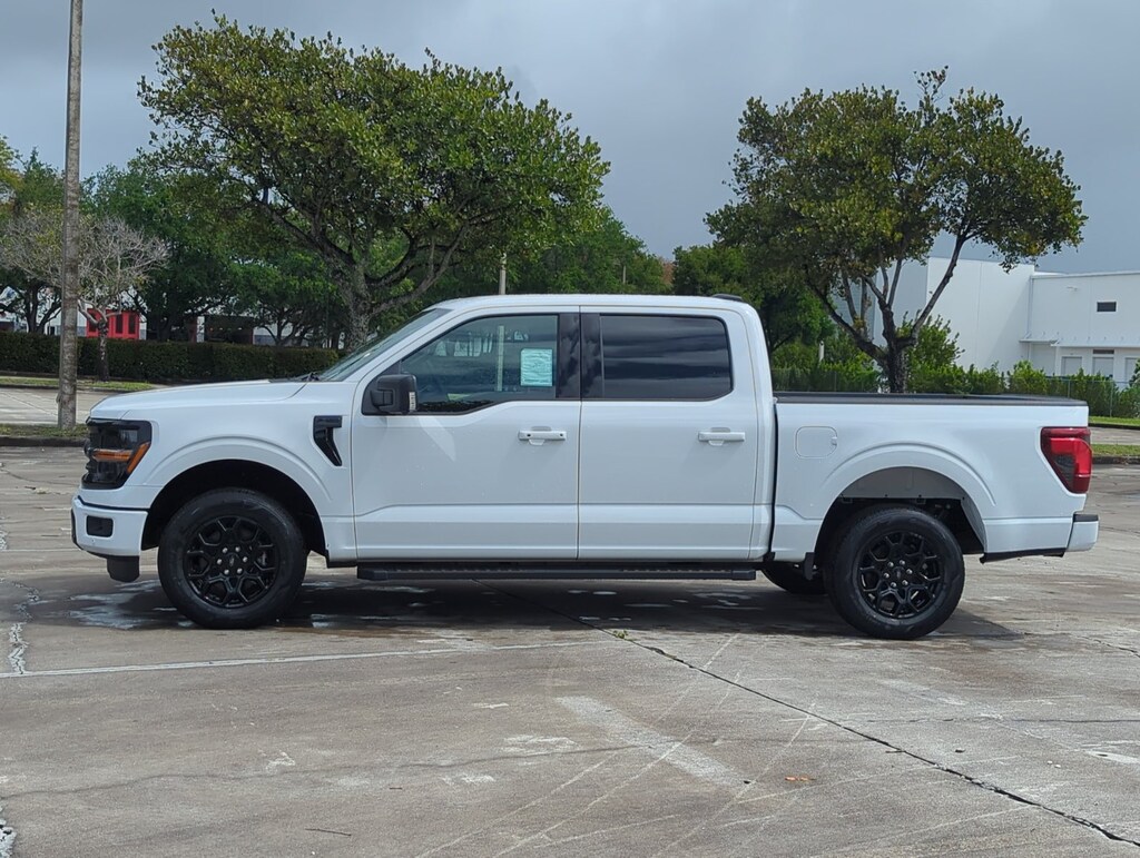 New 2026 Ford F-150 XLT Truck SuperCrew Cab