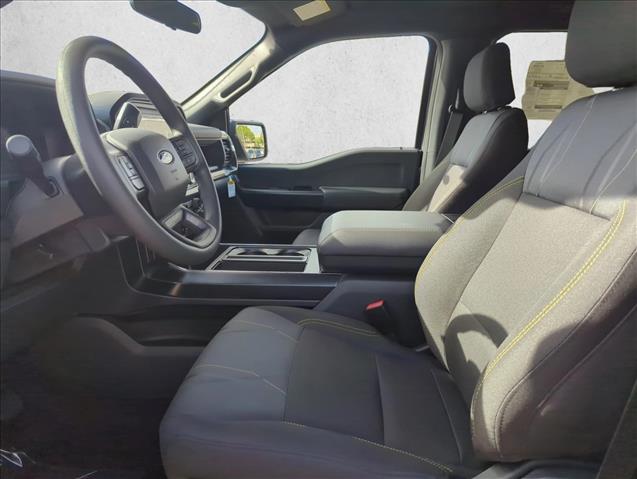 2025 Ford F-150 STX photo 4