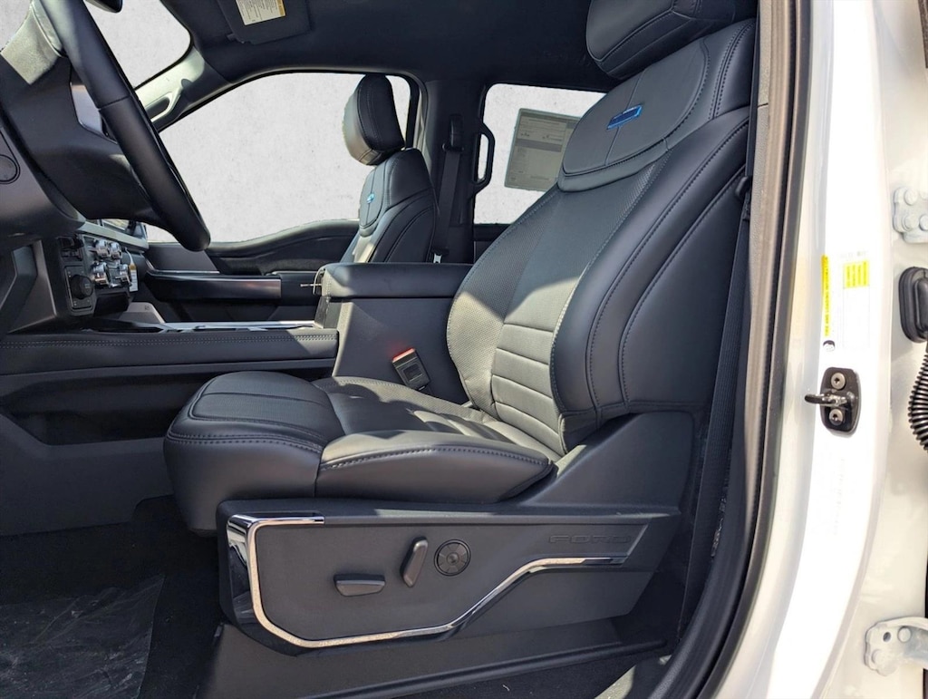 New 2026 Ford F-250 Platinum Truck Crew Cab