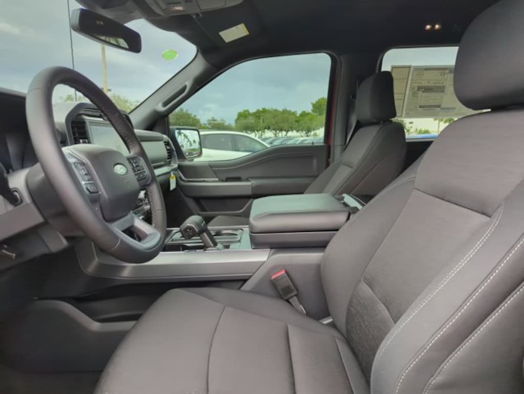 New 2025 Ford F-150 XLT Truck SuperCrew Cab