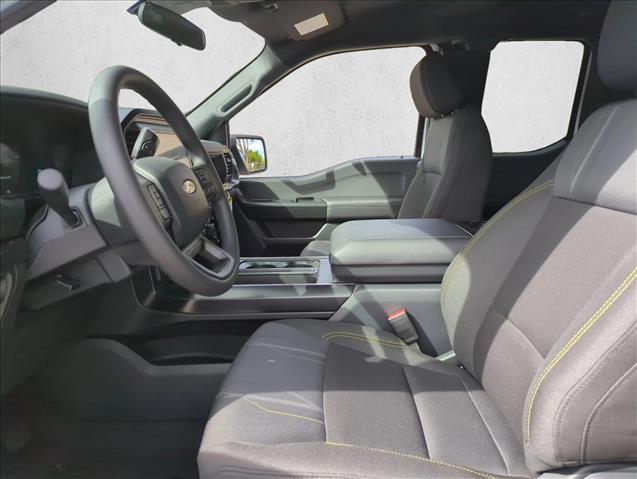 2025 Ford F-150 STX photo 4